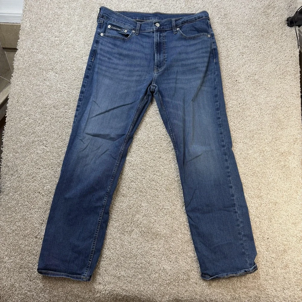 Calvin Klein Jeans Mens 34x29 Medium Wash Blue Denim Regular Straight Casual